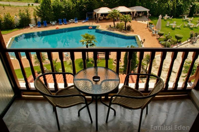 Famissi Eden Hotel Kalambaka Habitación foto